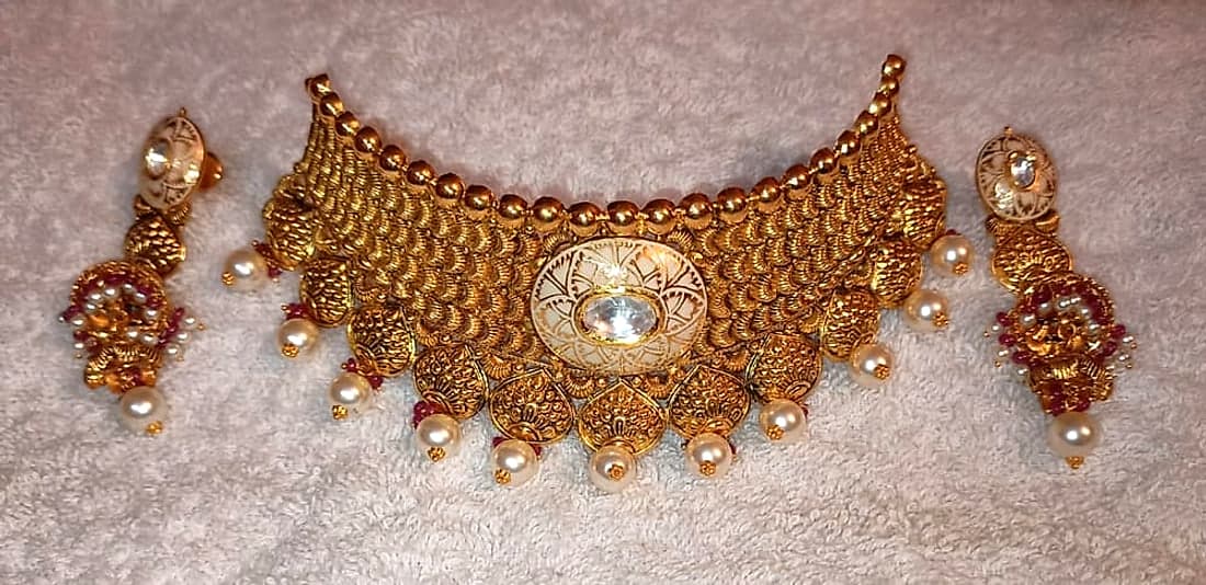 Gulnar Antique Kundan Choker