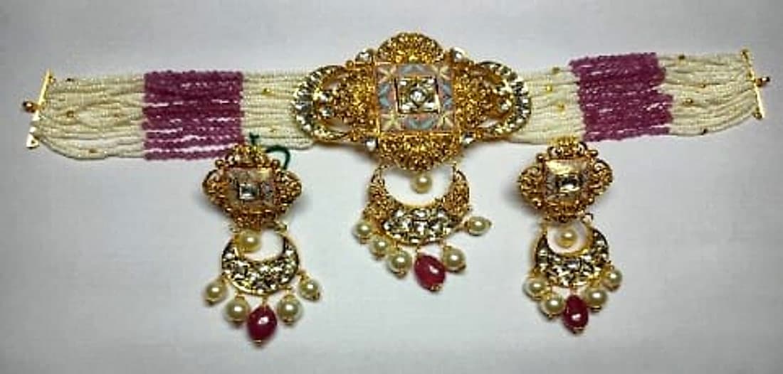 Anaya Pearl Kundan Set